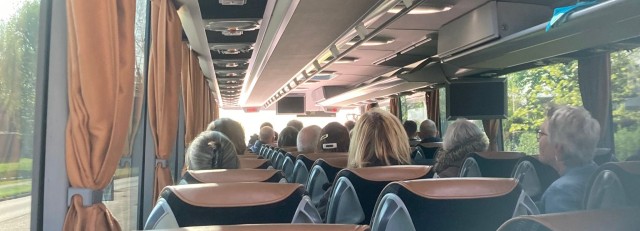 bustour bijgesneden.jpeg